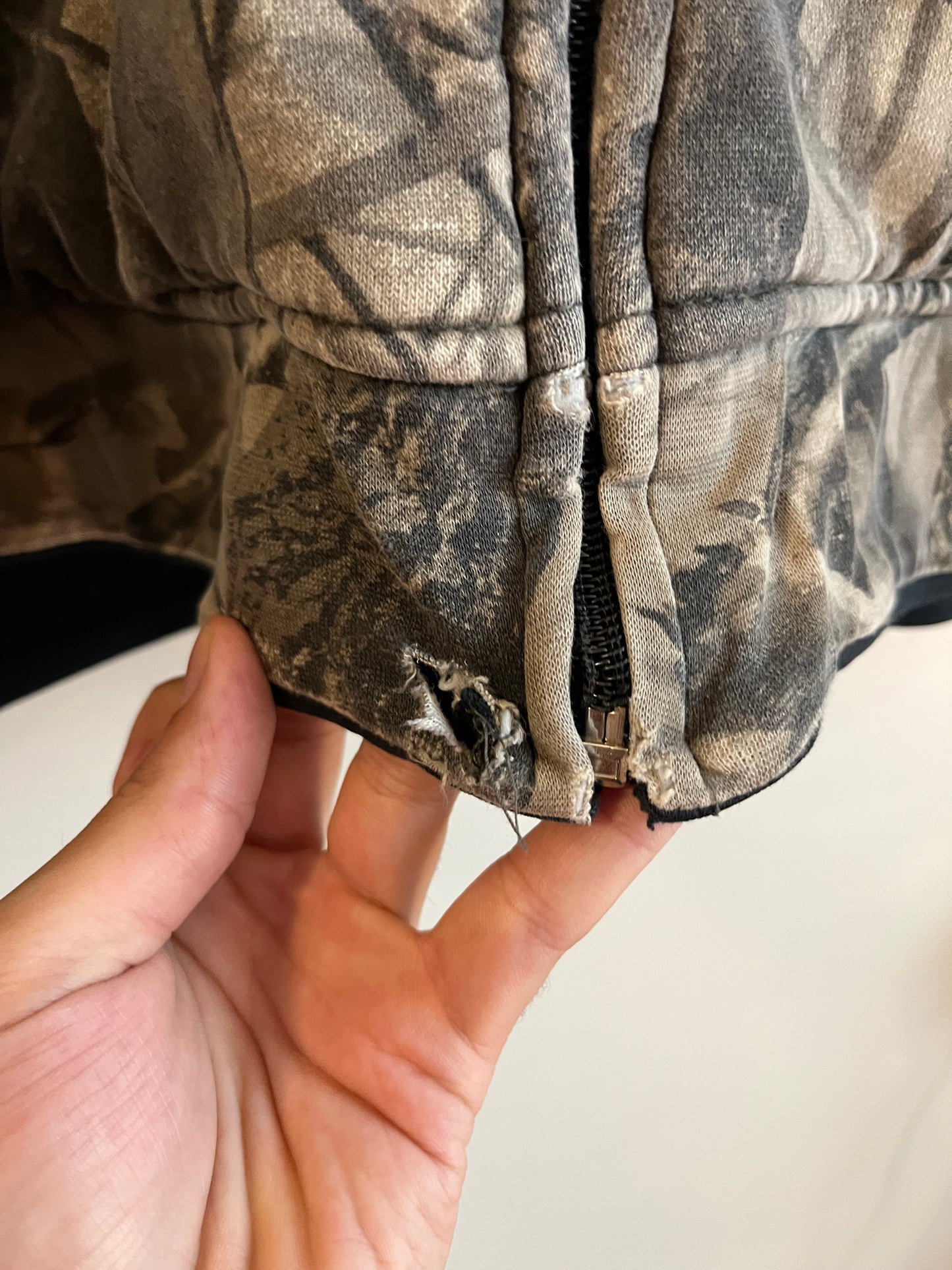 90s Winchester Camo Zip Up Hoodie (XXL)