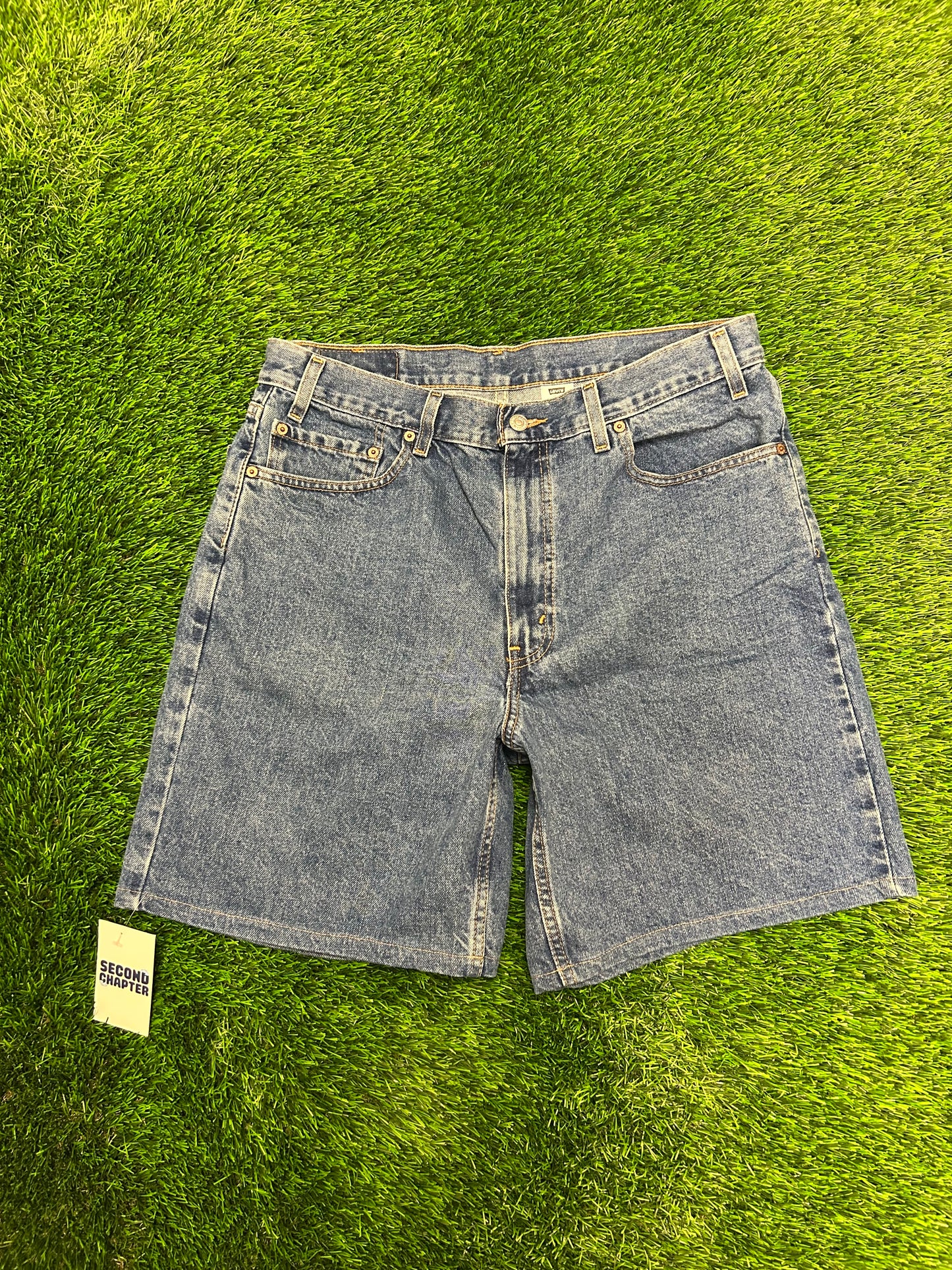 2001 Vintage Levi's 550 Dark Wash Jean Shorts (36)