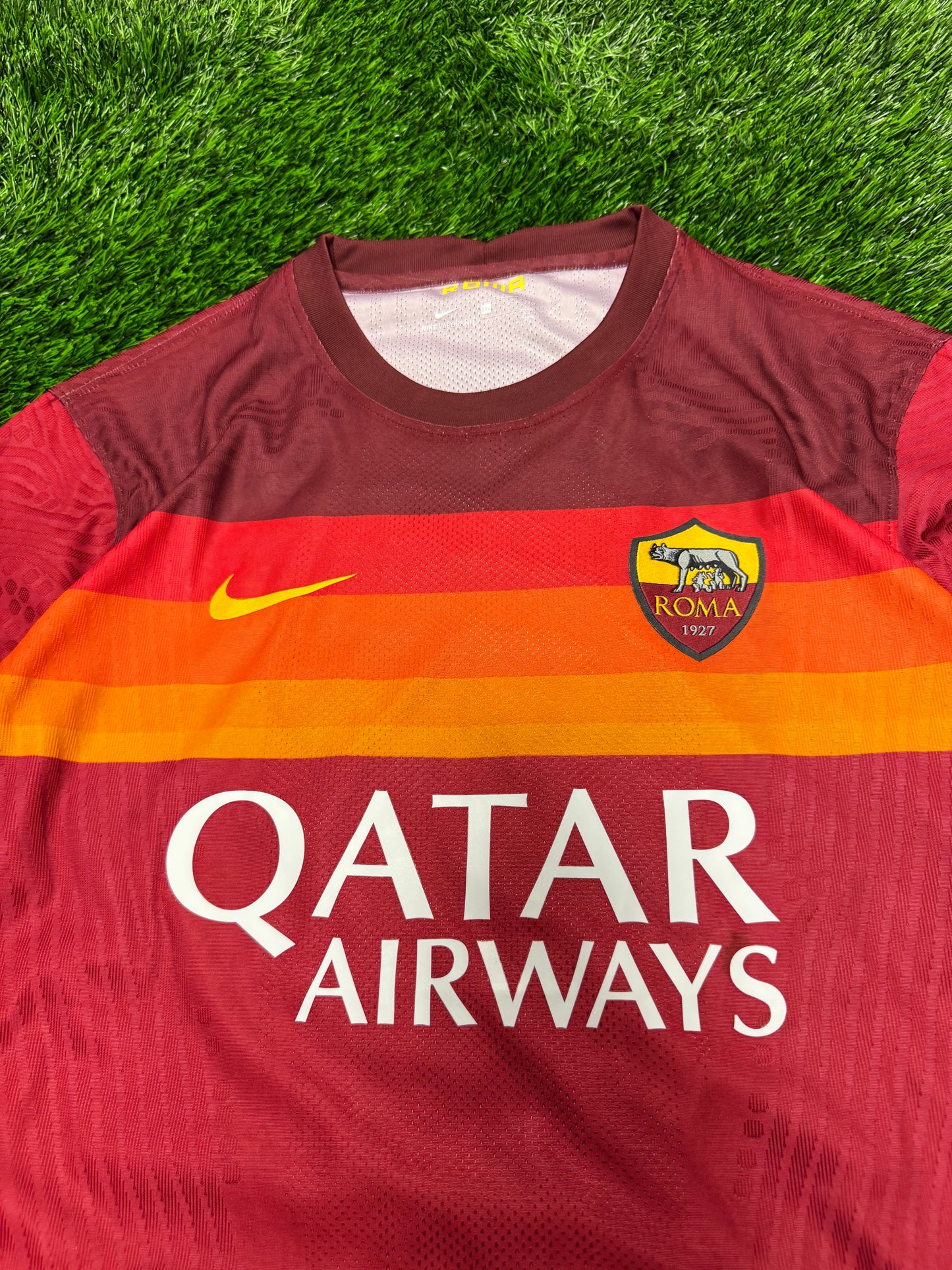 AS Roma Nike Home Jersey 2020-21 Kit (L)