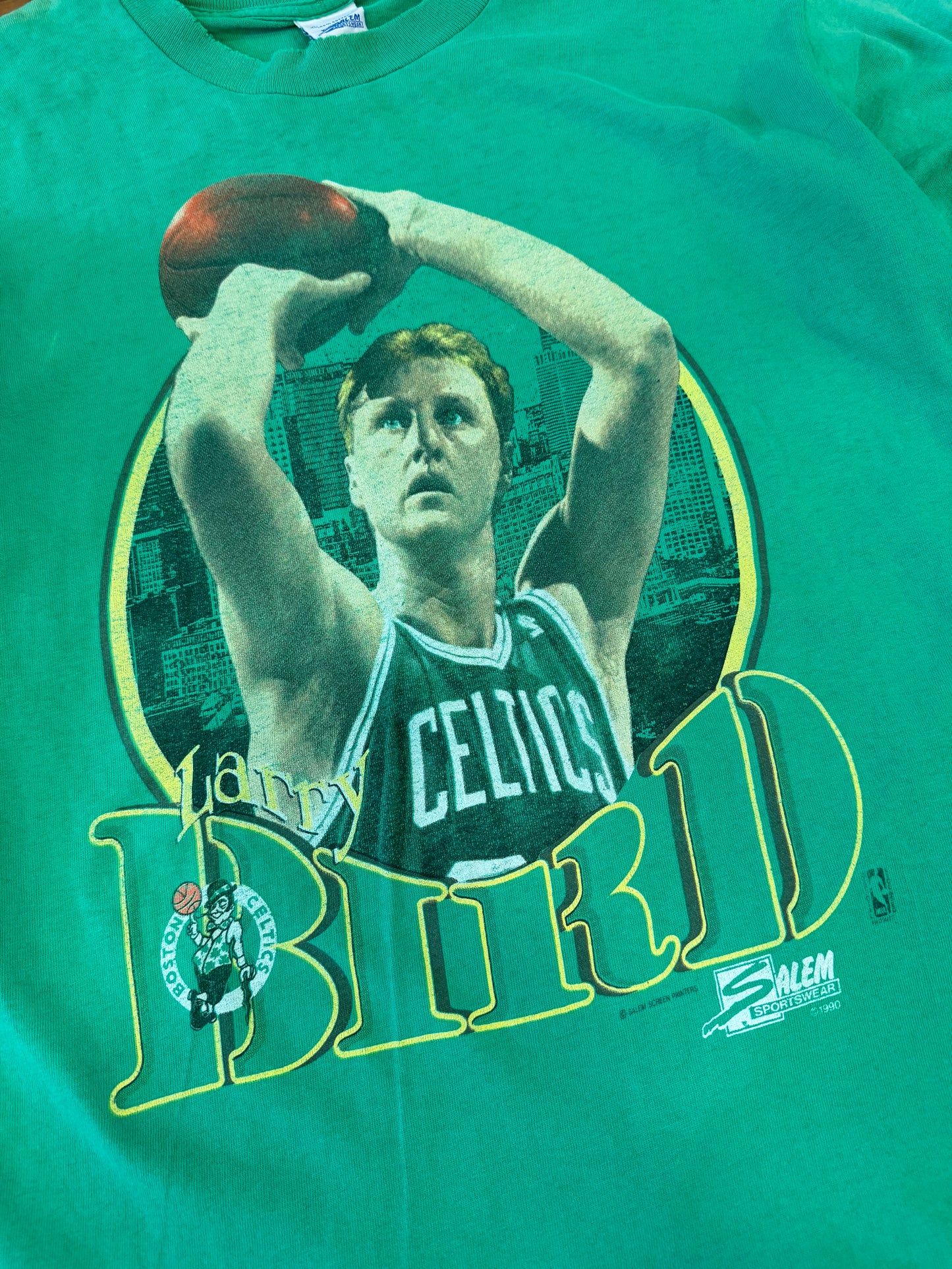 1990 Boston Celtics Larry Bird Vintage NBA Salem Cropped Tee (L)