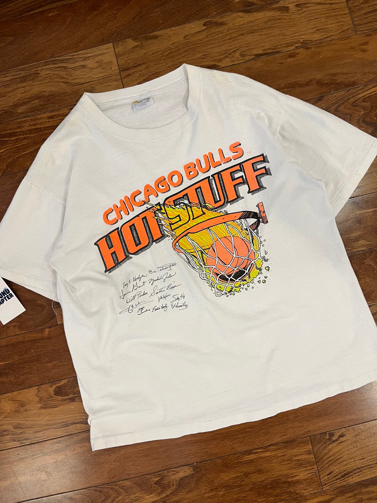 90 Chicago Bulls Hot Stuff Graphic Vintage Tee (XL)