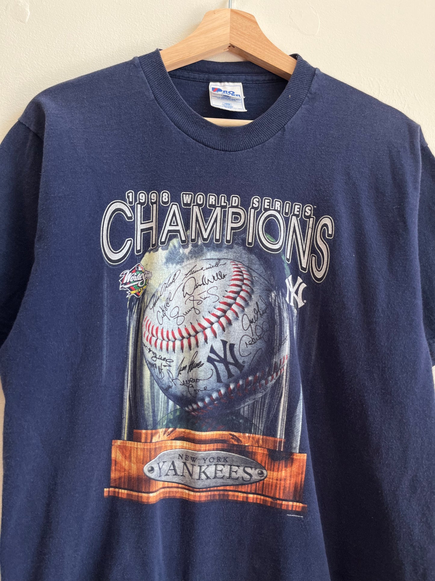 1998 New York Yankees World Series Champions Baseball Tee (S)