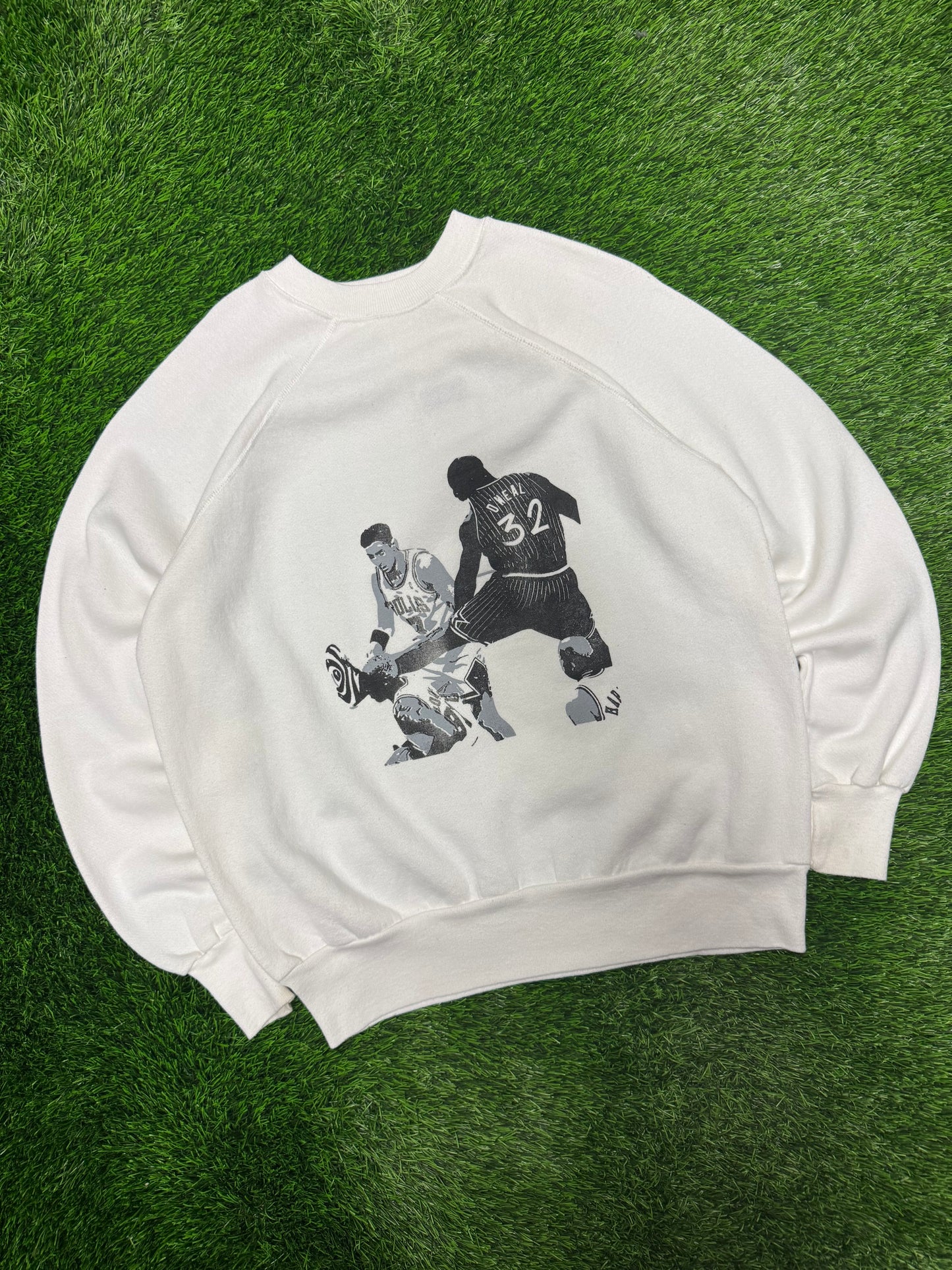 90s Shaquille O'Neal White NBA Crewneck (XL)