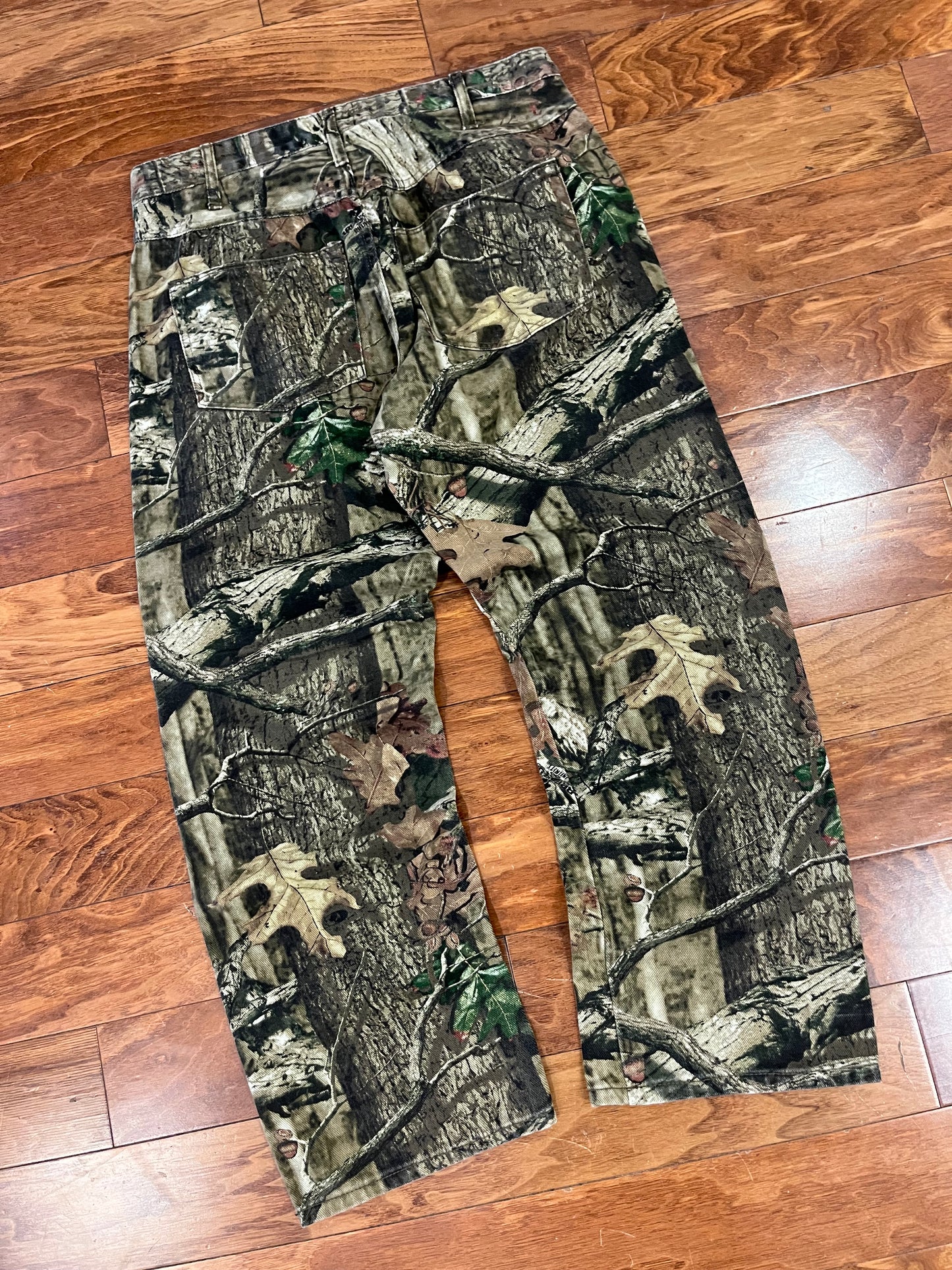 00s Camo Mossy Oak Break Up Pants (34 x 30)