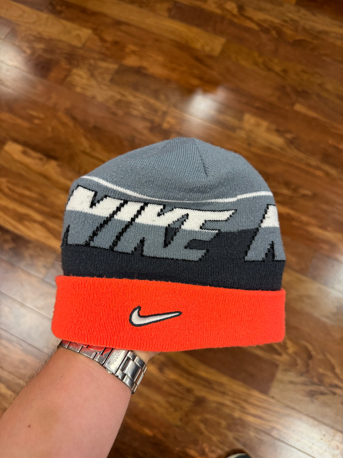 00s Nike Wrap Around Spell Out Beanie (OS)