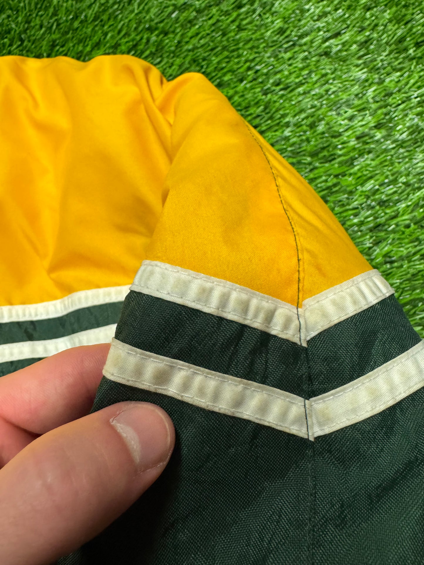 90s Green Bay Packers Puma Puffer Jacket (Youth XL)