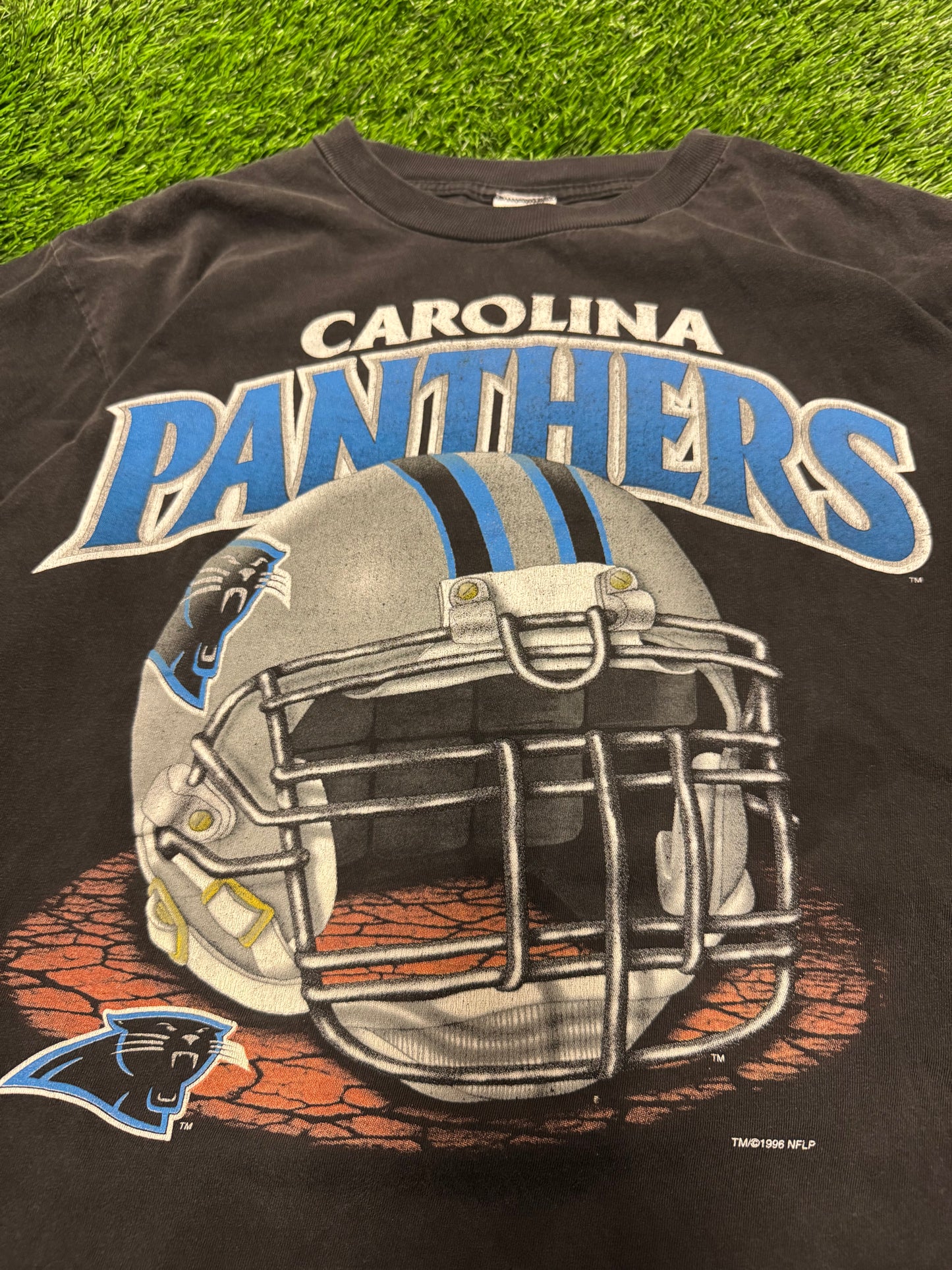 1996 Carolina Panthers True Fan Black Helmet Tee (L)