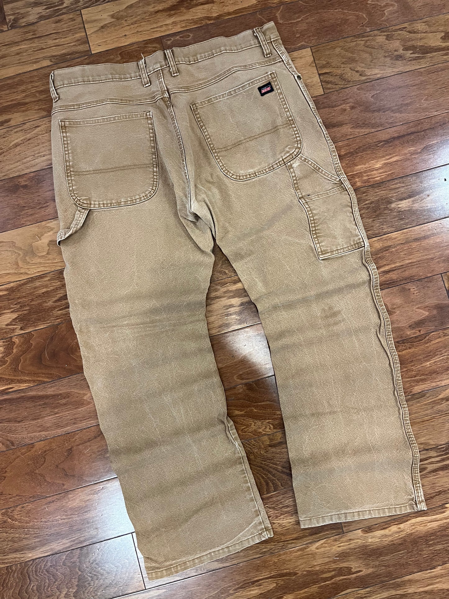 00s Dickies Tan Distressed Carpenter Pants (36 x 30)