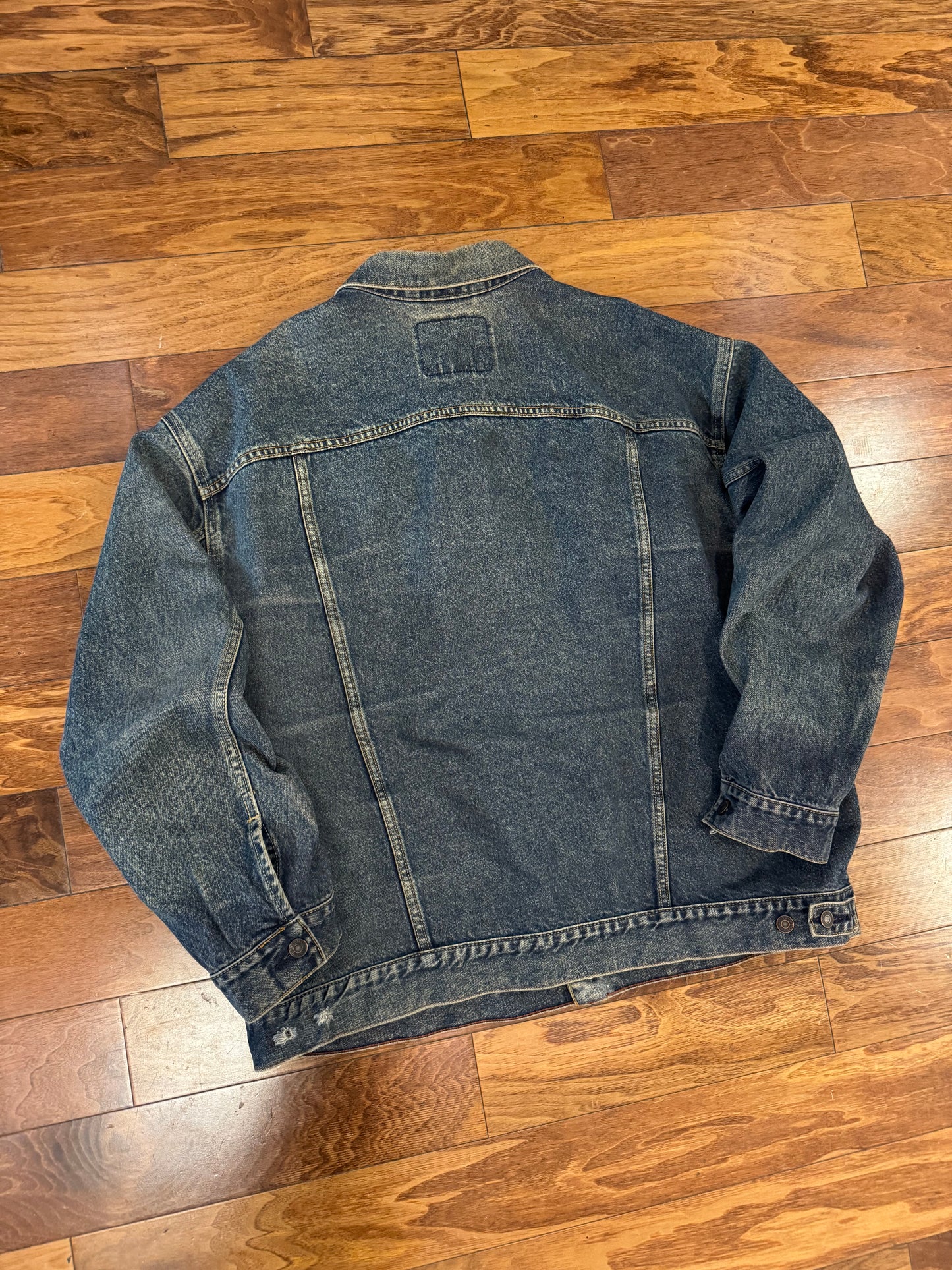 2006 Levi Strauss Faded Jean Jacket (XL)