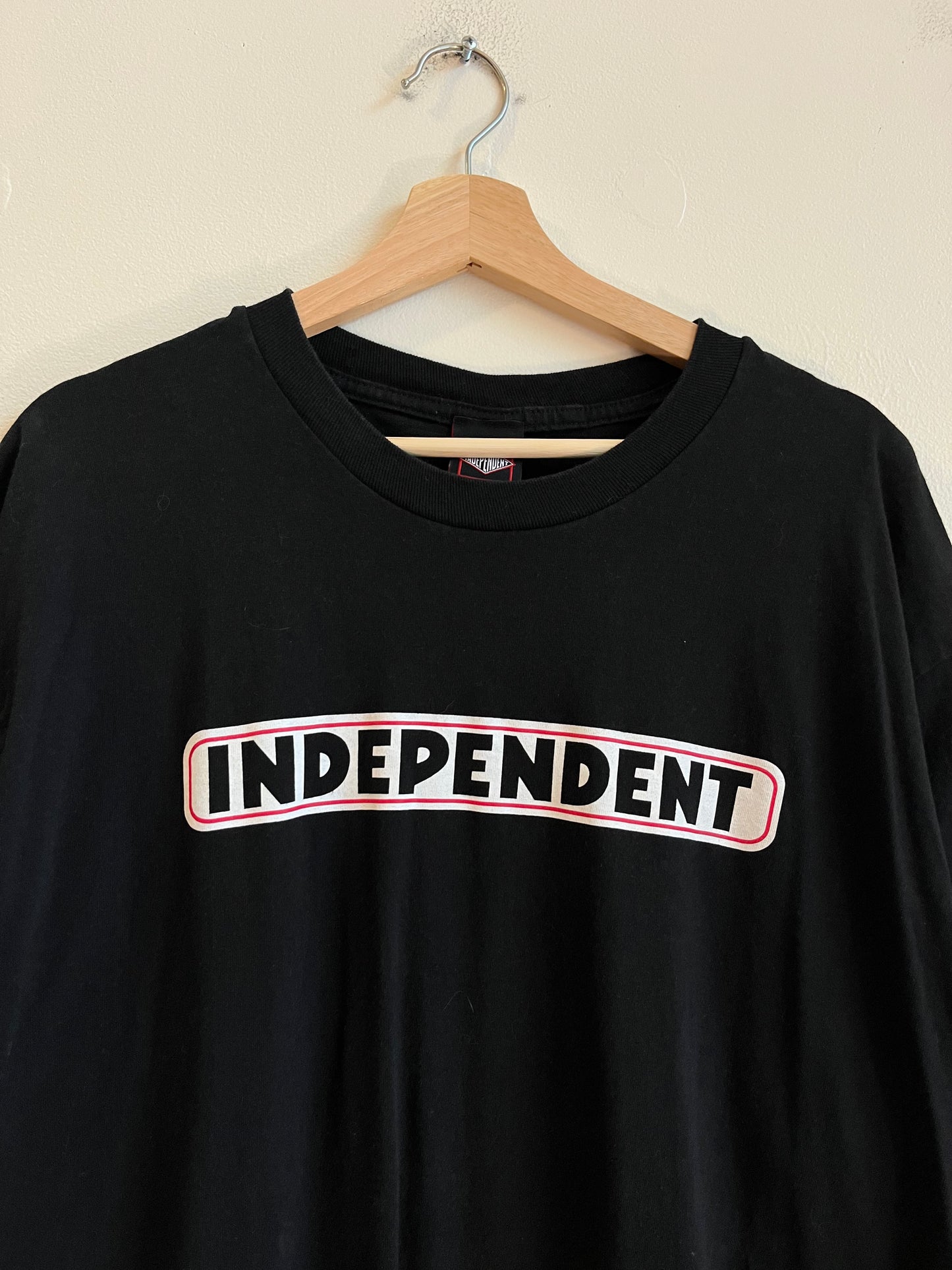 2000s Independent Skate Black Tee (XL)