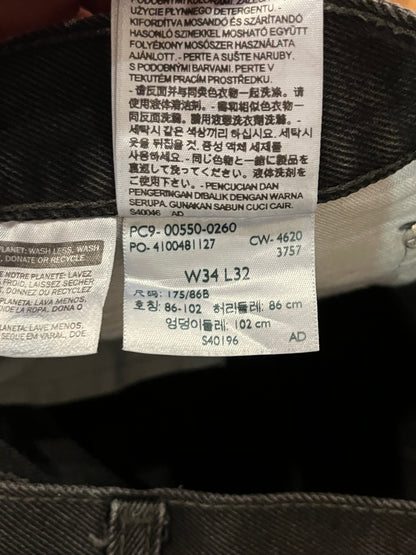 2010s Levi's 550 Black Jeans (34 x 32)