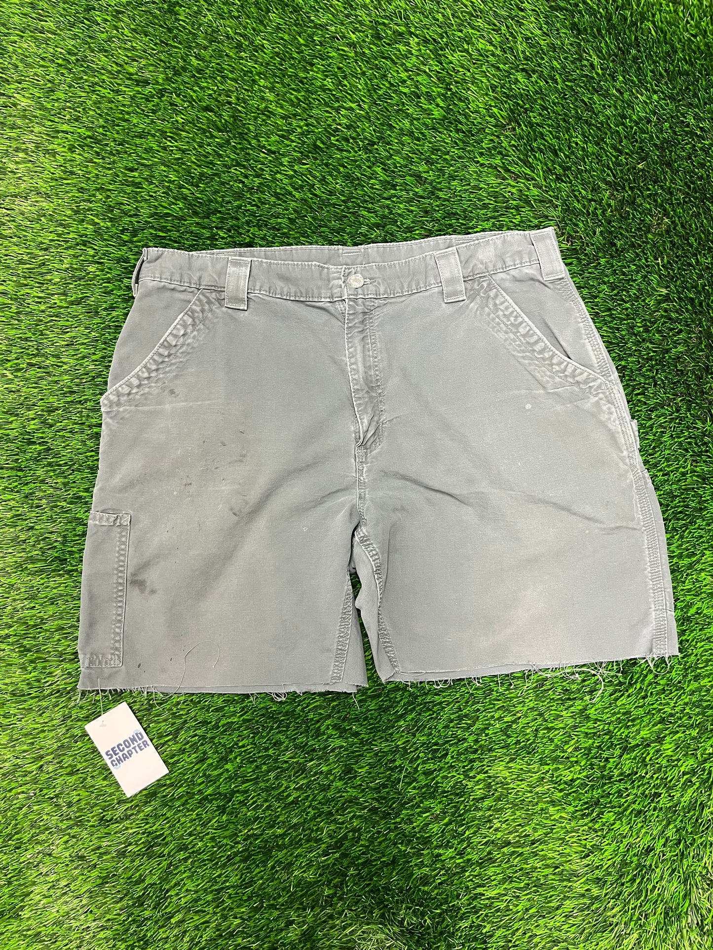 2010s Carhartt Olive Workwear Carpenter Cut Frayed Shorts (38)