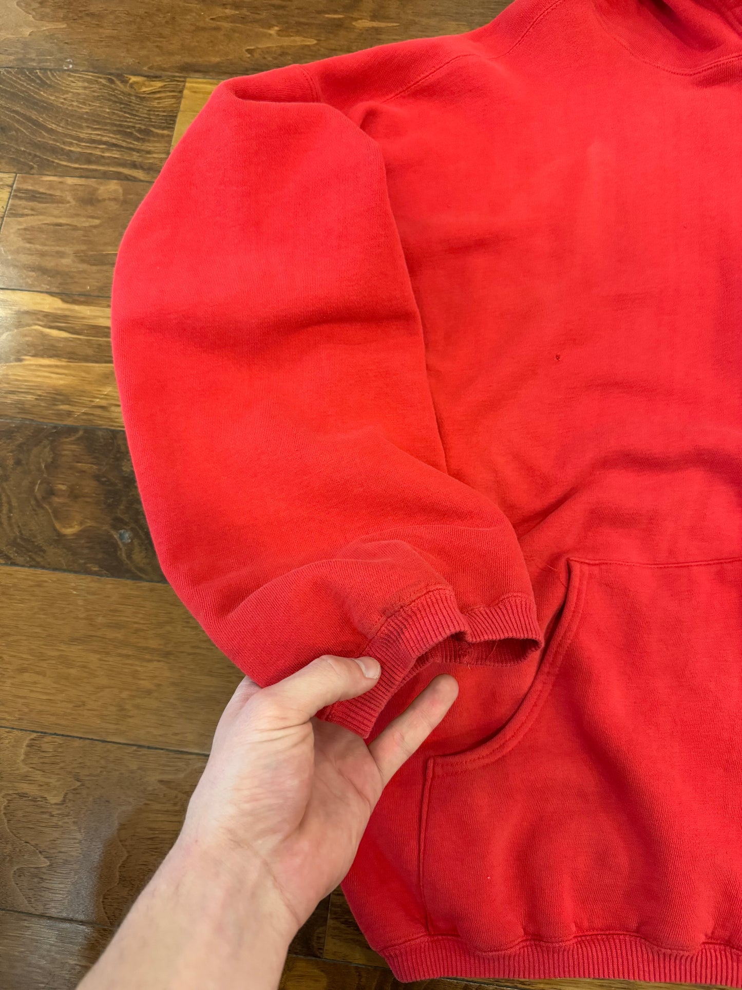 00s Marlboro Essential Red Hoodie (XL)