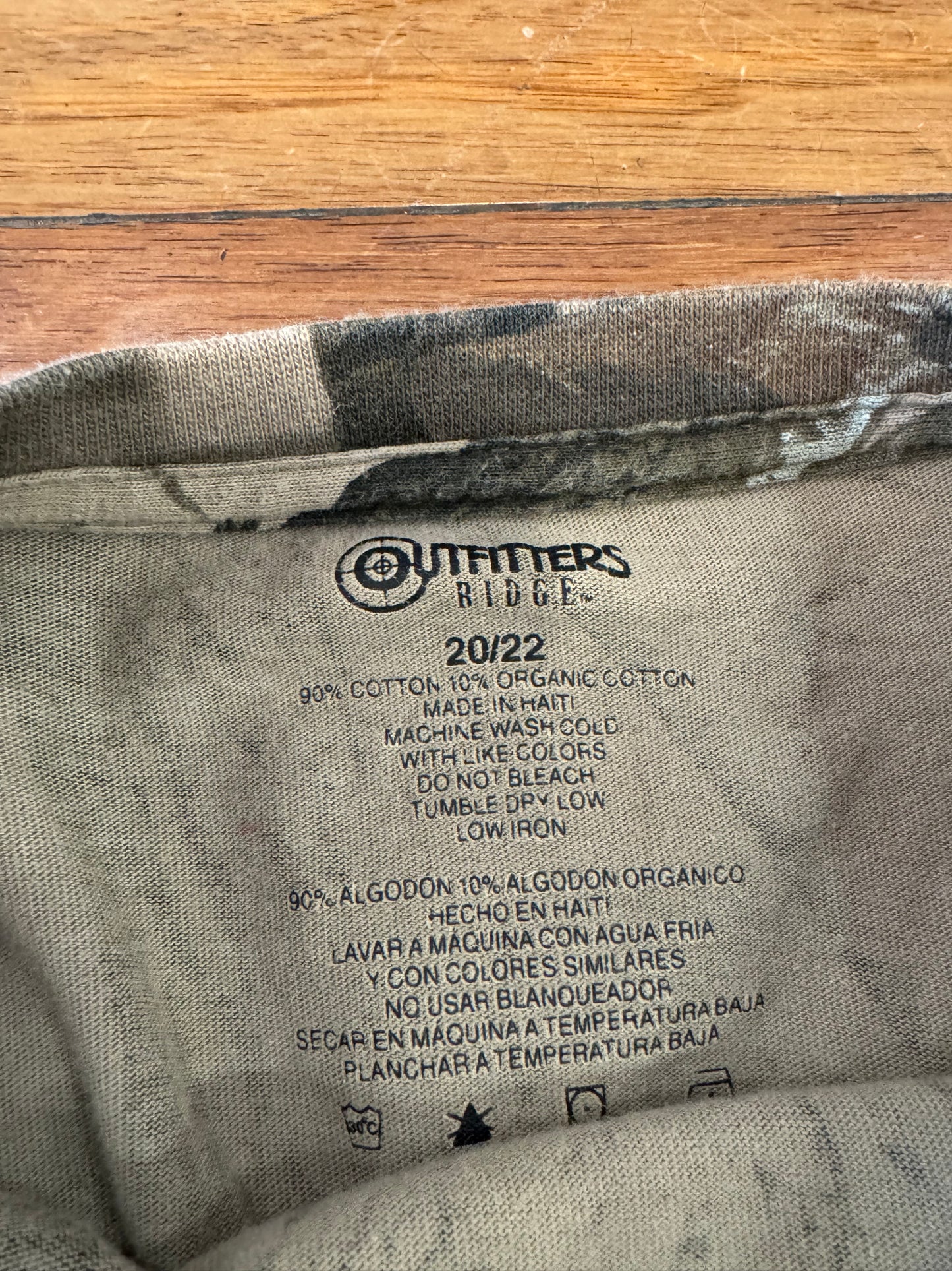 00s Realtree Hardwoods Camo Long-Sleeve (S)