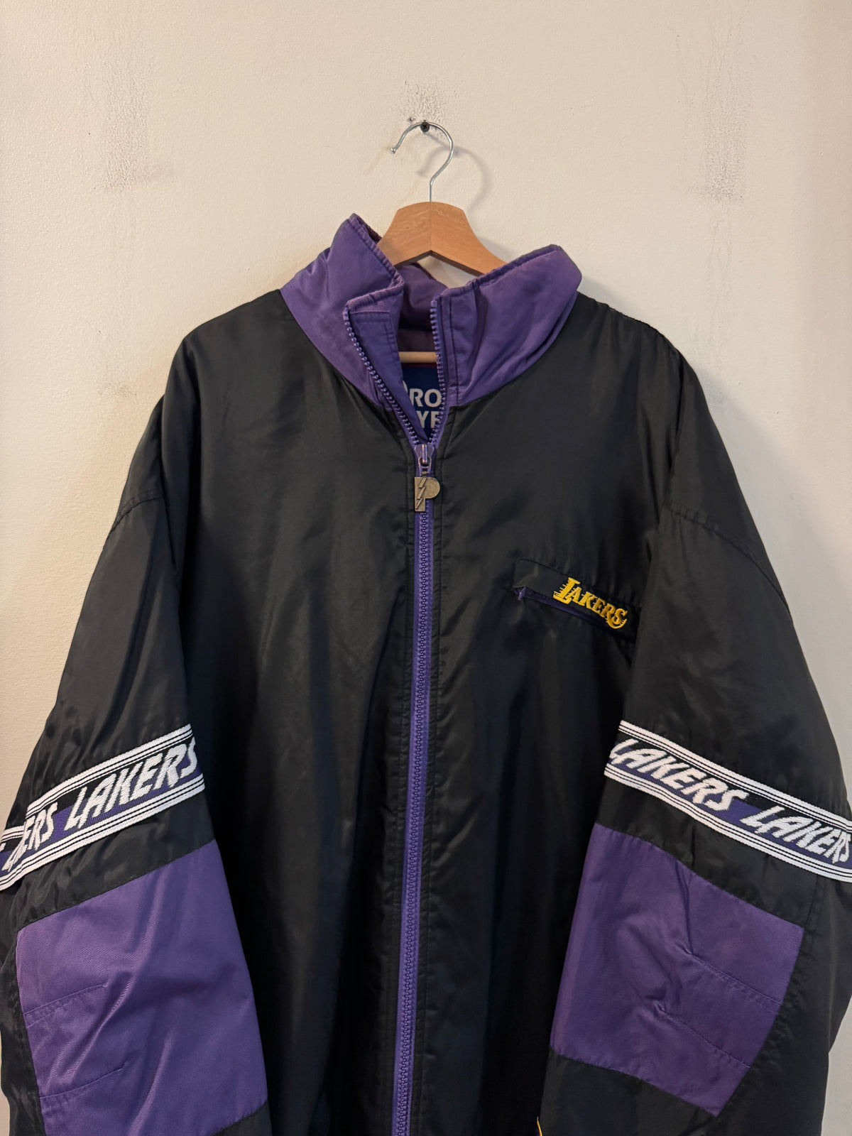 90s Los Angeles Lakers Vintage Pro Player Jacket (XL)