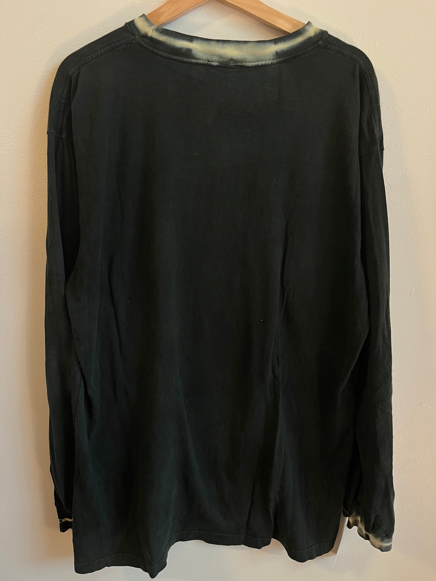 00s Global Generation Y2K Dragon Long Sleeve (XL)