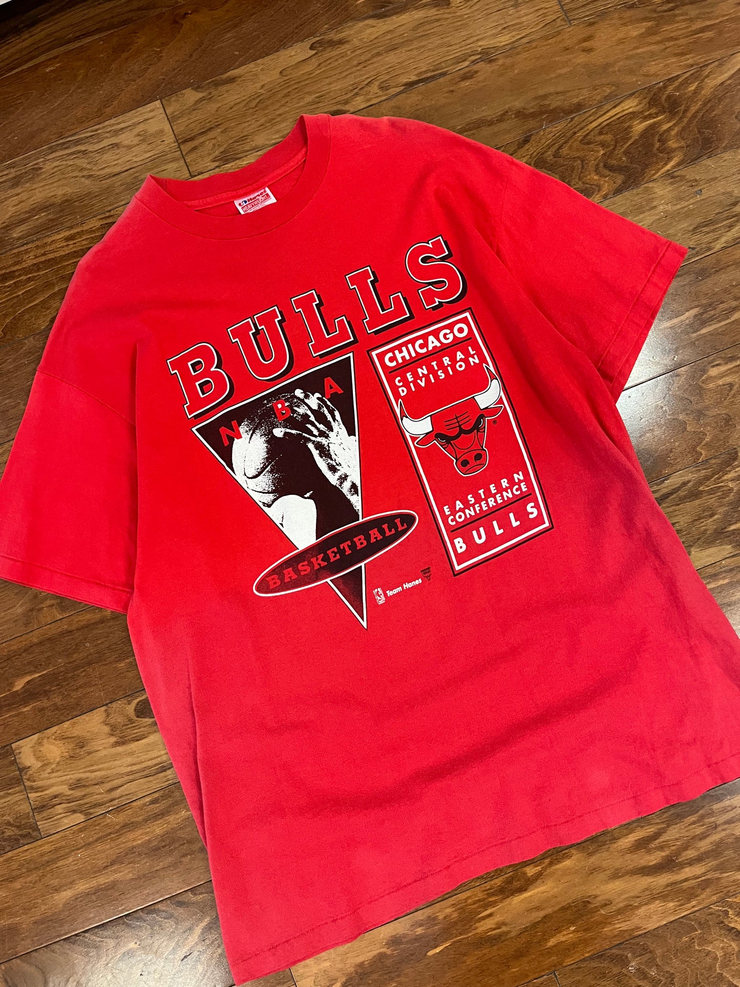 90s Chicago Bulls Team Hanes Red Tee (XXL)