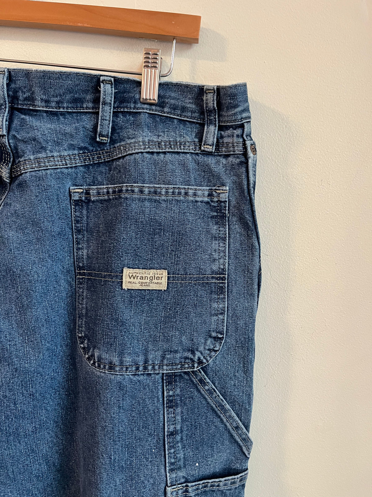 00s Wrangler Originals Dark Carpenter Shorts (36)