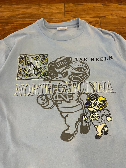 90s UNC Tar Heels Big Graphic Hanes Tee (L)