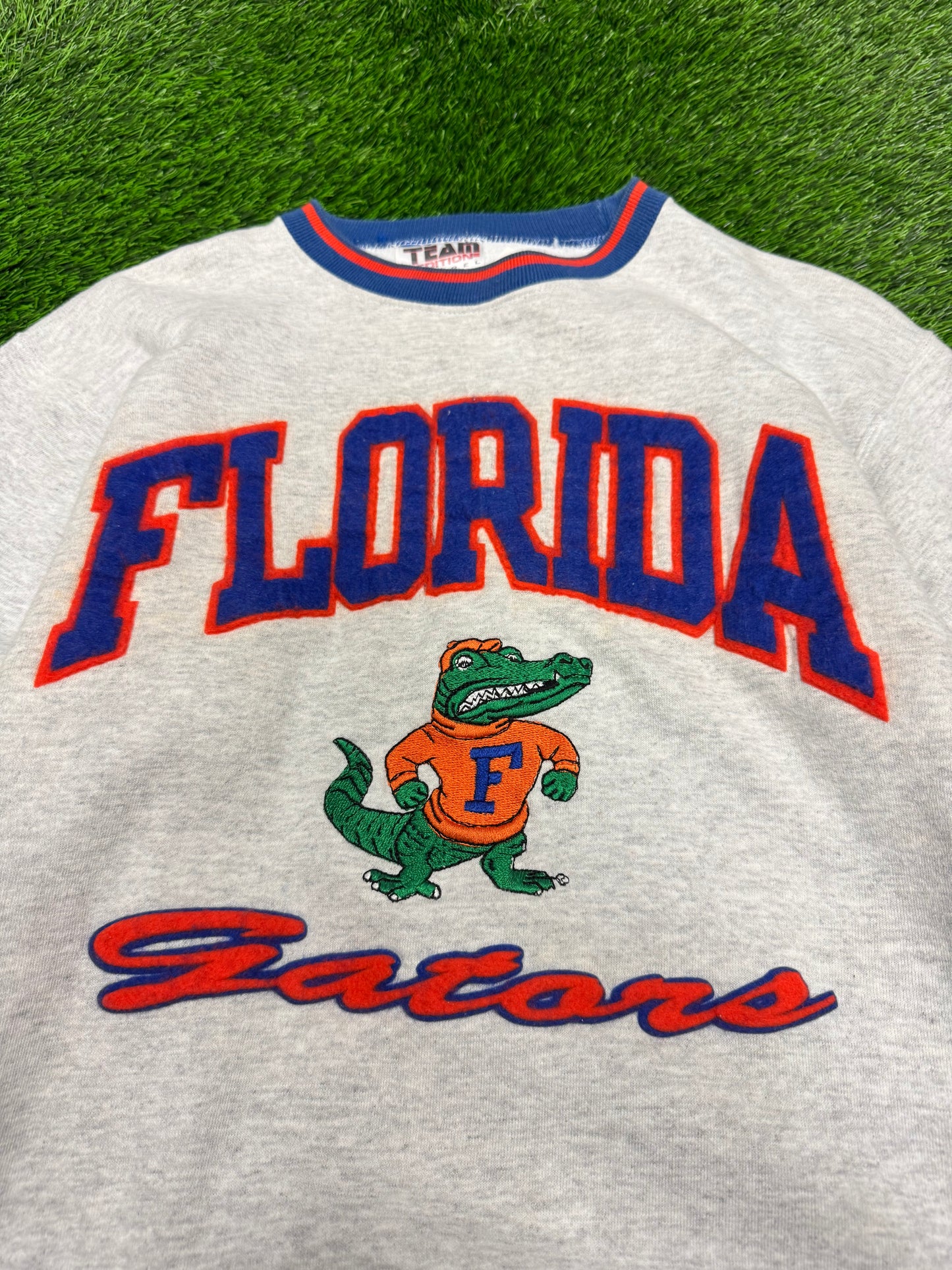 90s University of Florida UF Gators Embroidered Team Edition Vintage Crewneck (S)