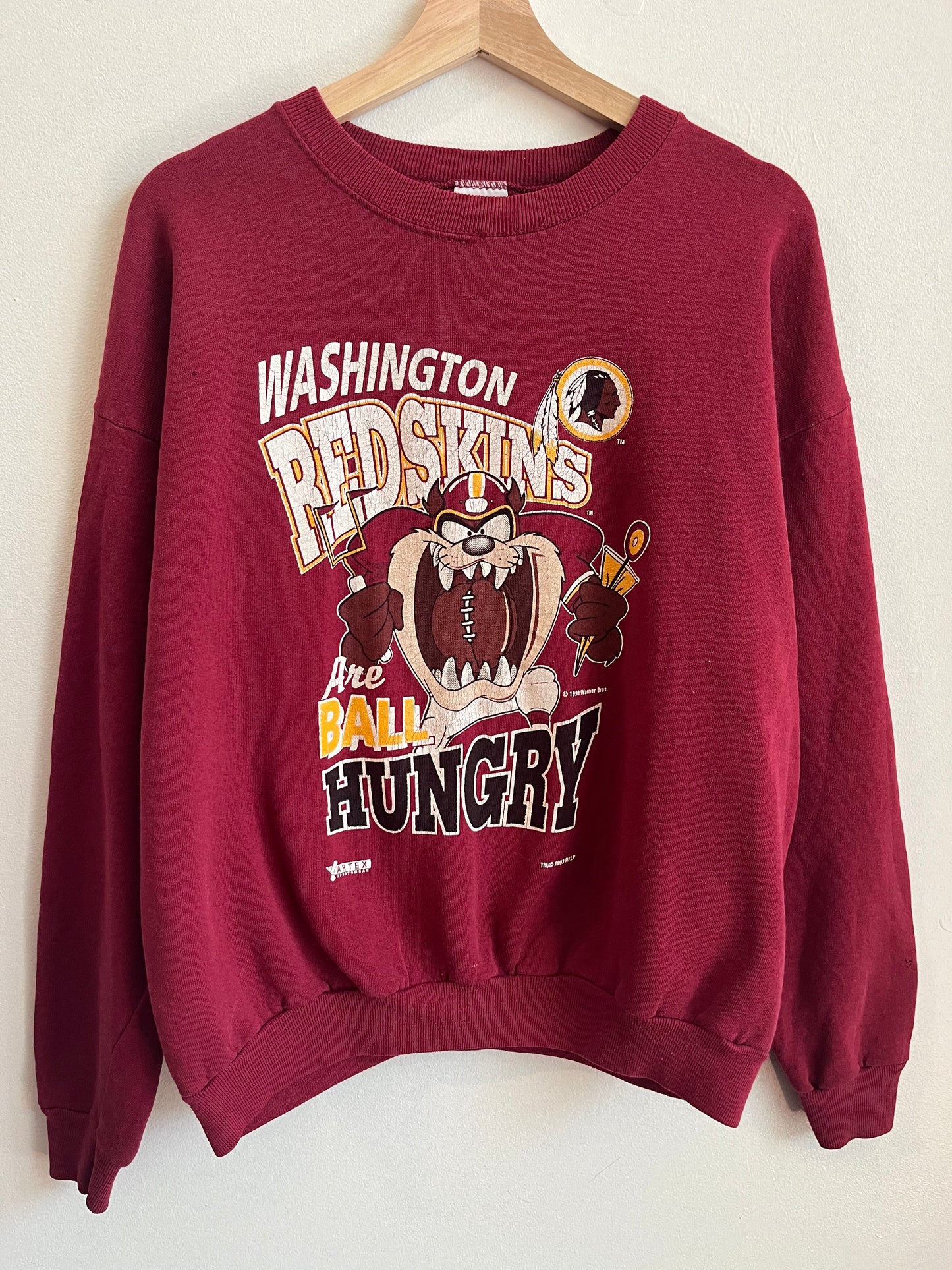 1993 Washington Redskins Taz Looney Tunes “Ball Hungry” Crewneck (L)