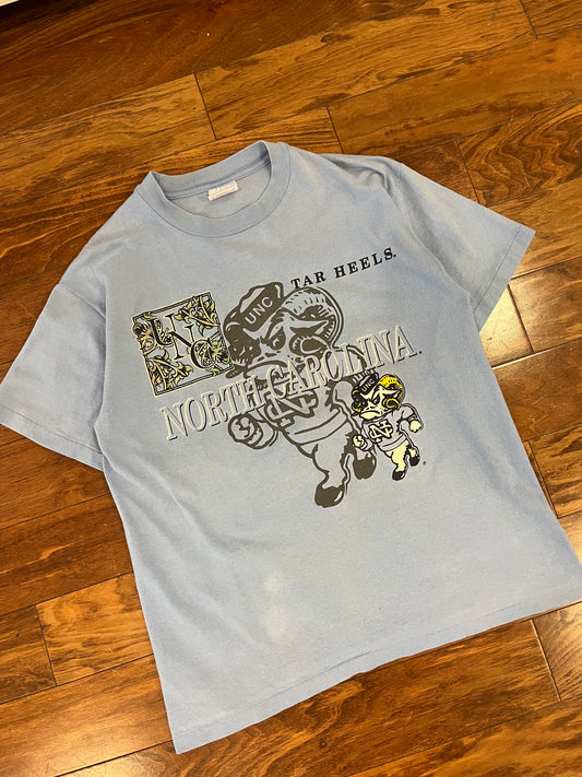 90s UNC Tar Heels Big Graphic Hanes Tee (L)