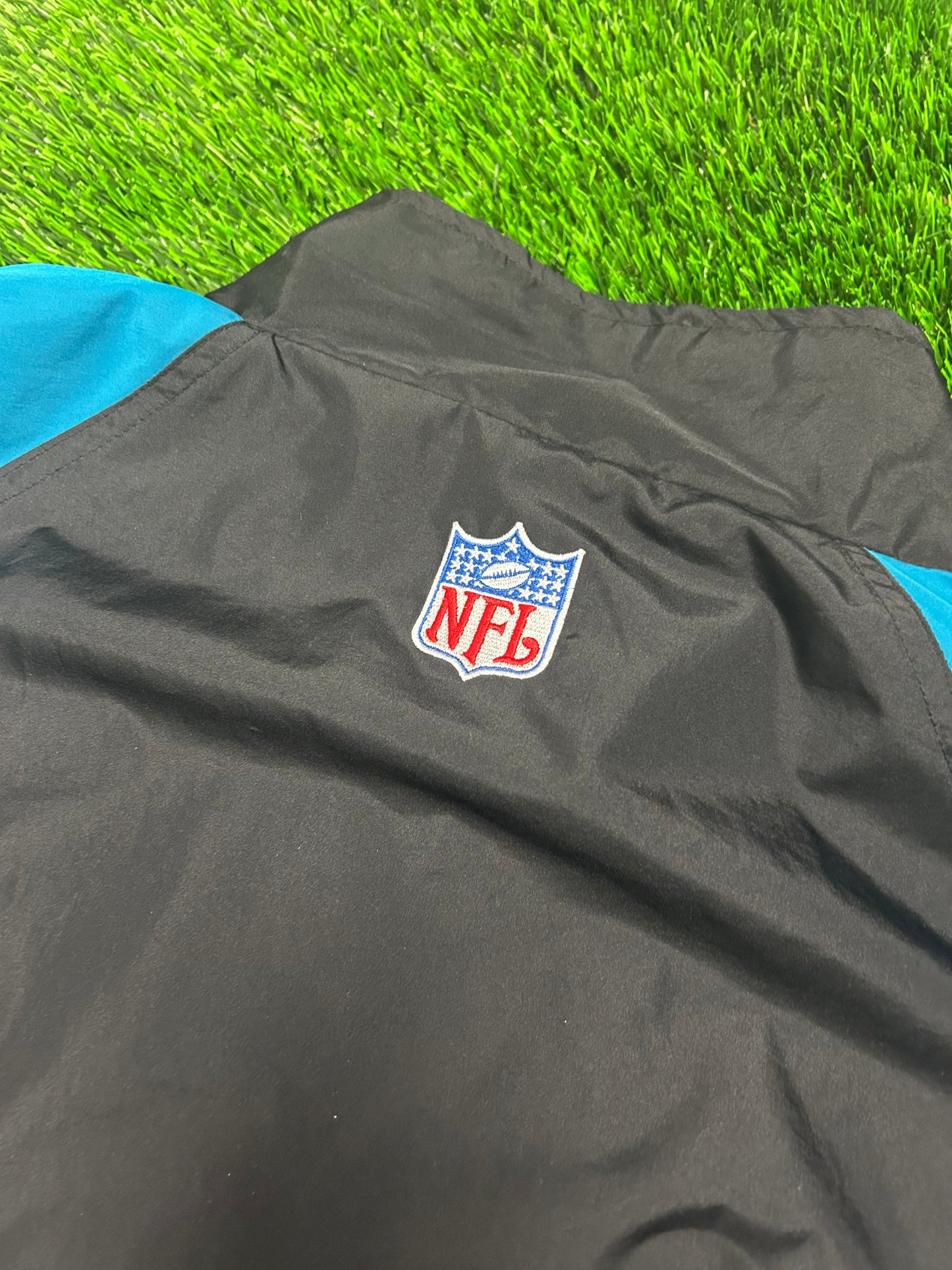 90s Jacksonville Jaguars Vintage Puma Windbreaker (XXL)