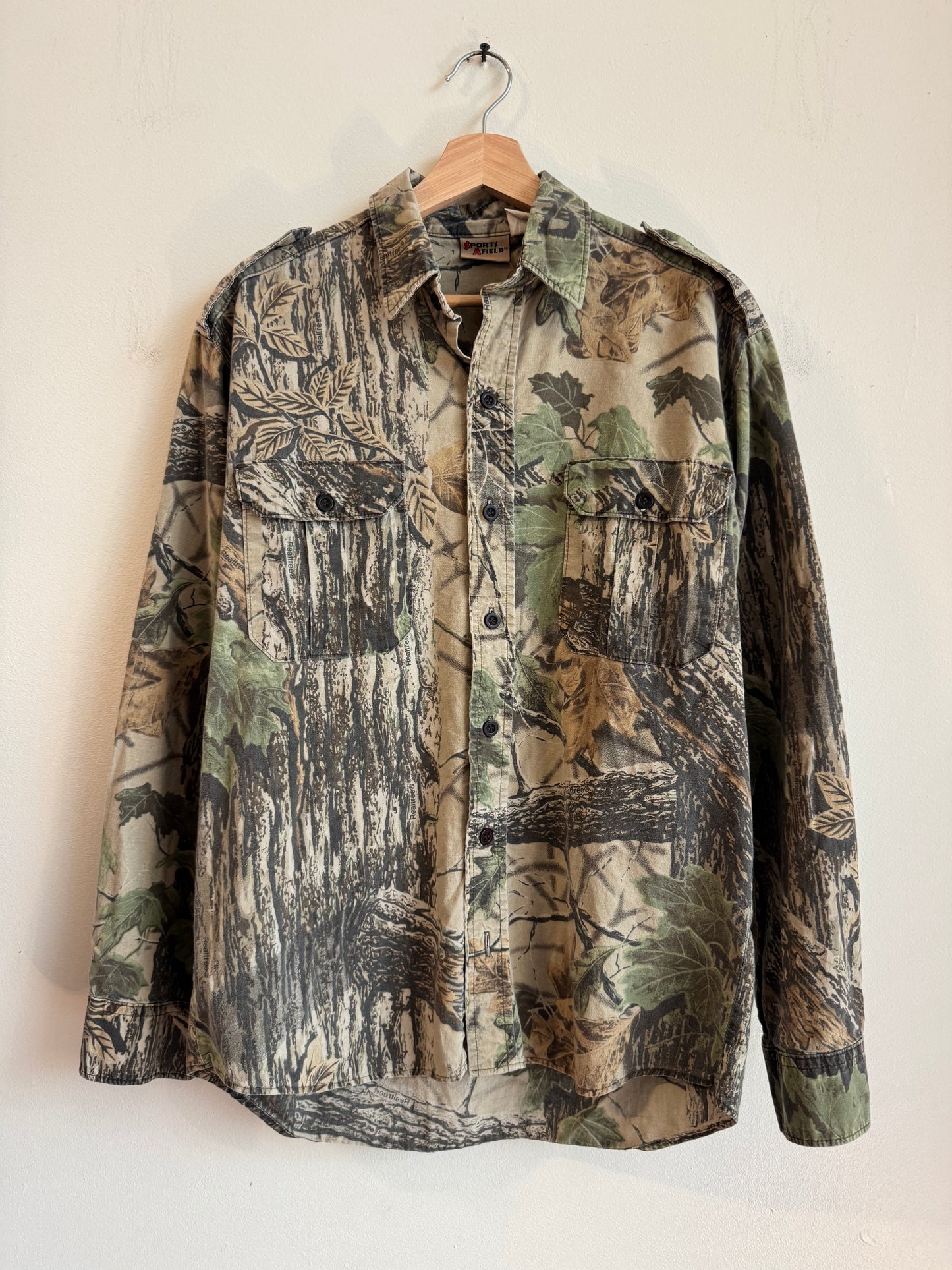 90s Realtree Camo Sports Field Button Up Flannel (M)