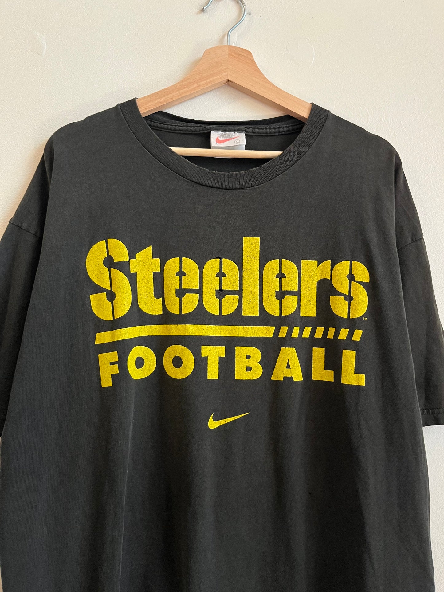 90s Pittsburgh Steelers Nike Football Black Tee (XL)