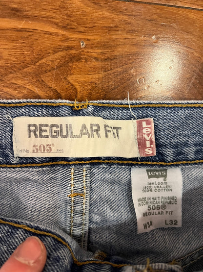 2005 Levi's 505 Jean Shorts (34)