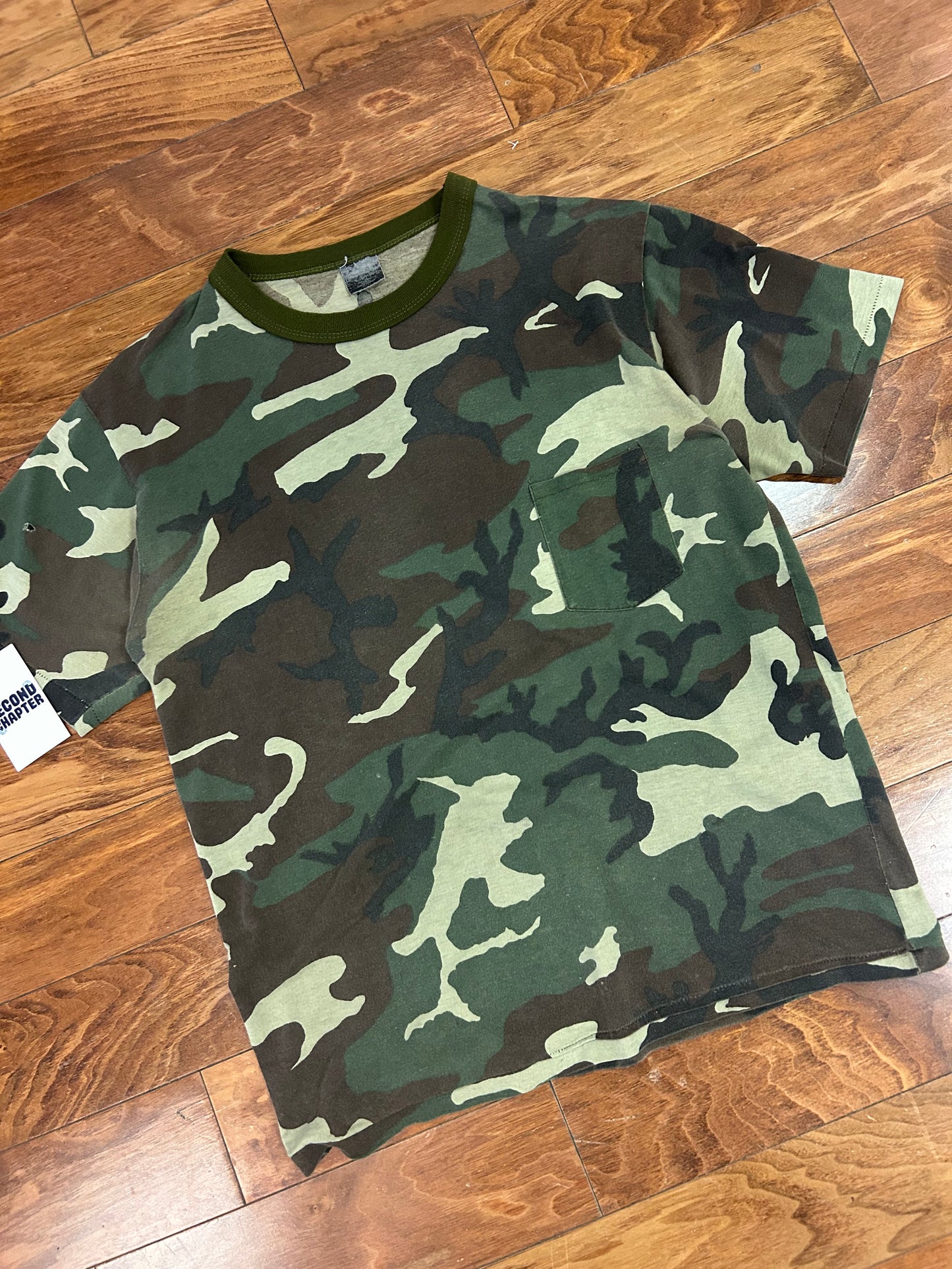 90s Camo Pocket Tee (L)