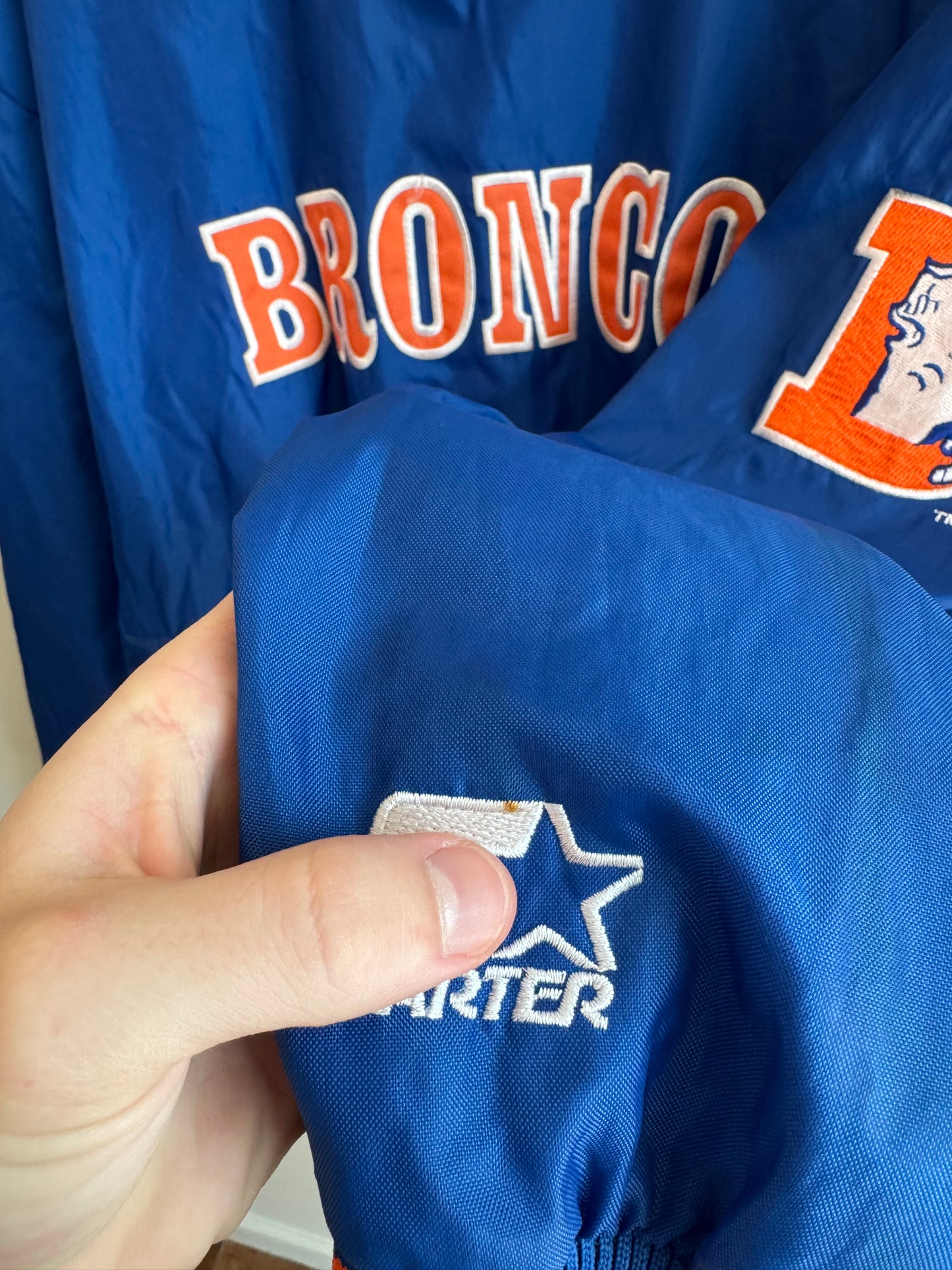 90s Denver Broncos Starter NFL Pro Line Windbreaker (XL)