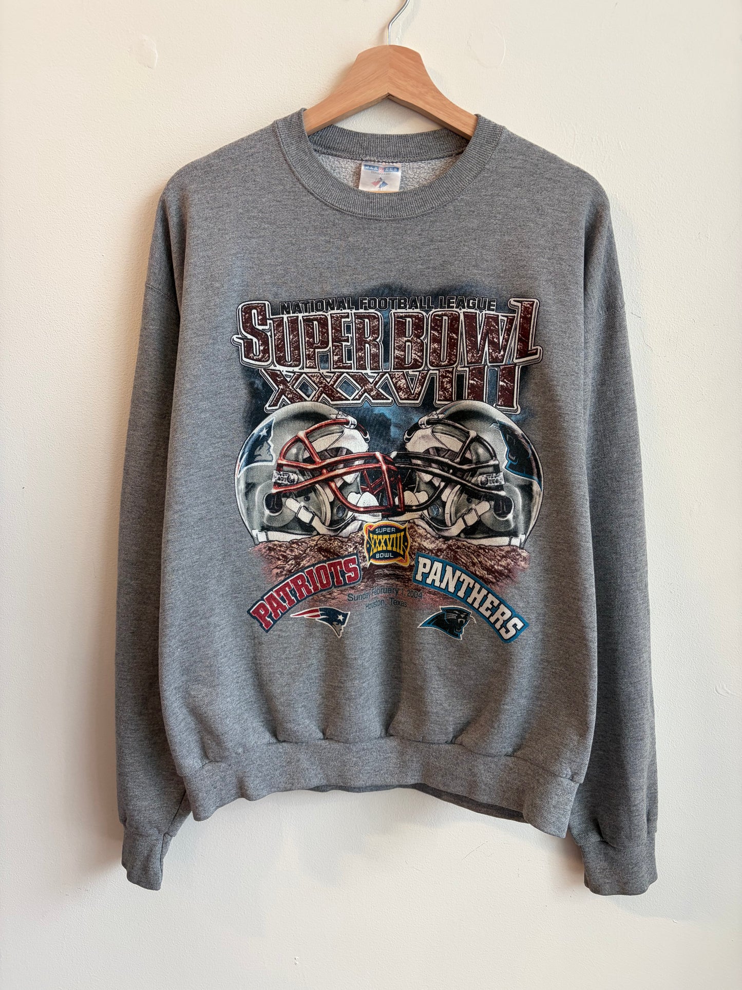 2004 Patriots vs Panthers Super Bowl XXXVIII Crewneck (L)