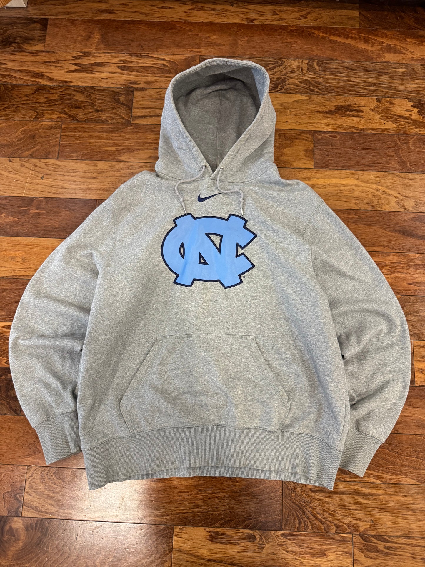 00s University of North Carolina (UNC) Vintage Nike Center Swoosh Hoodie (XXL)