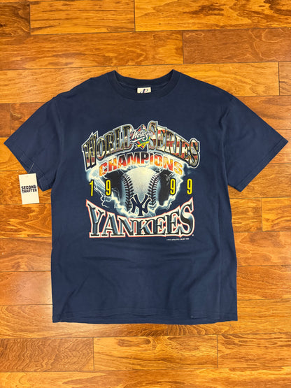 1999 New York Yankees Lightning Graphic Vintage Tee (L)