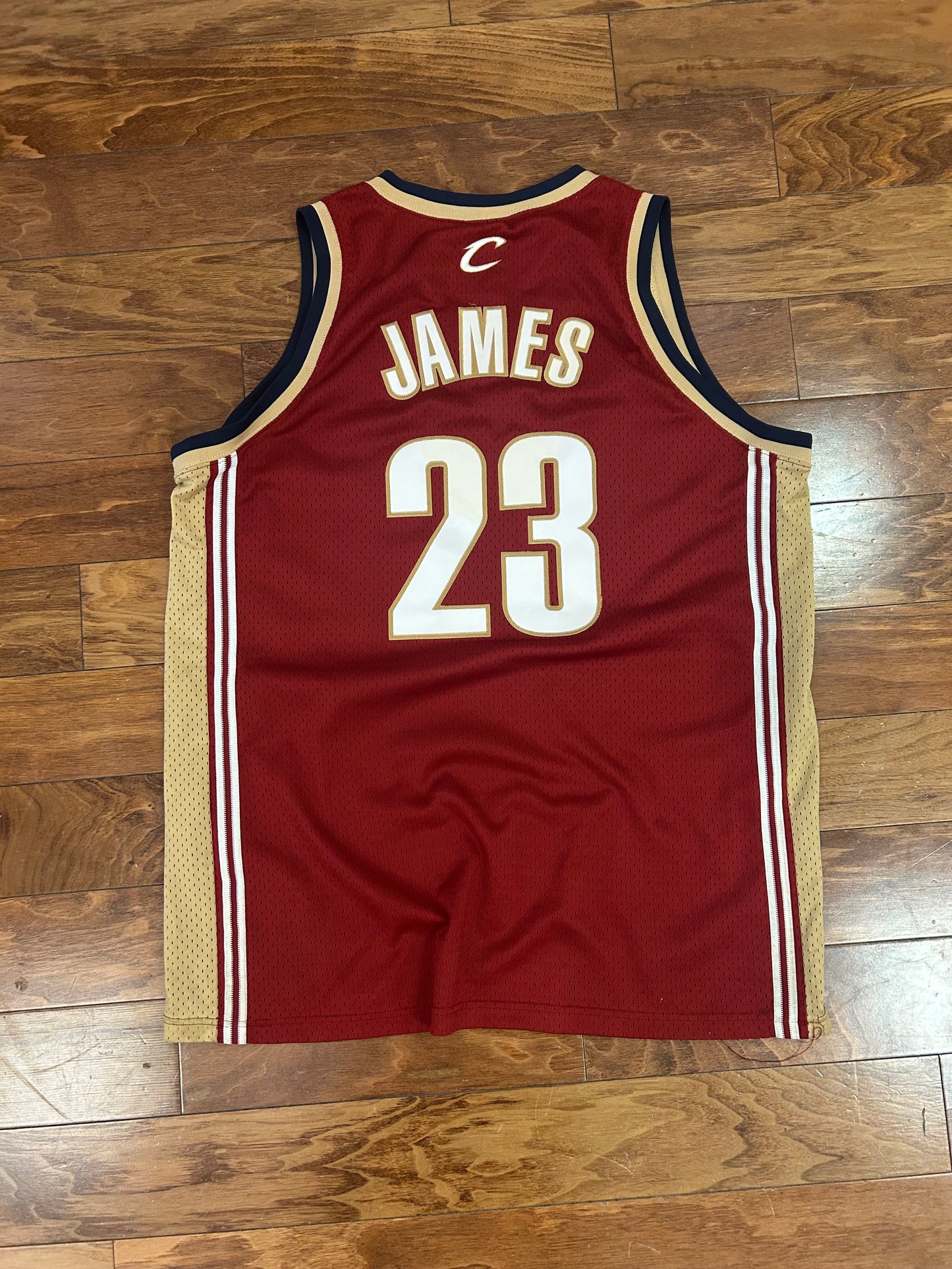 2004 Cleveland Cavaliers Lebron James Nike Jersey (XL)