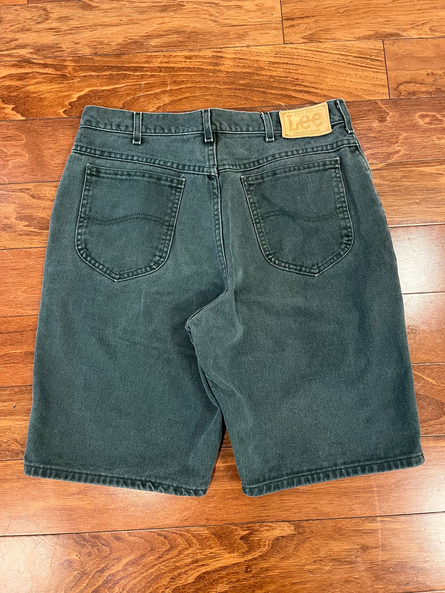 90s Lee Green Shorts (32)