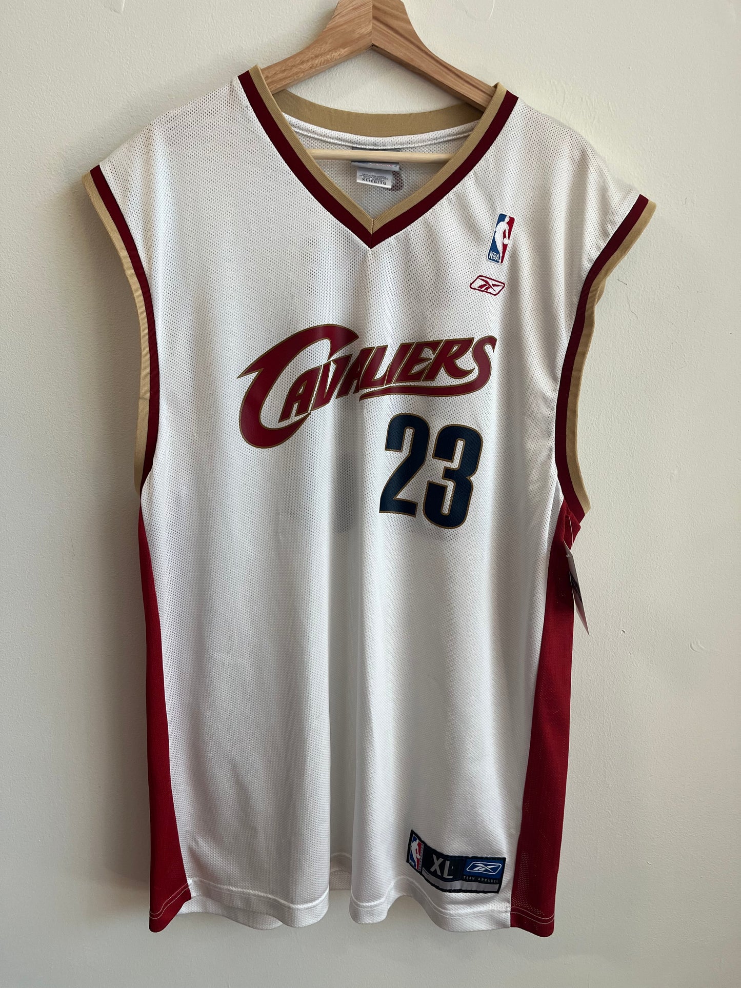 00s Cleveland Cavaliers Lebron James Reebok Away Jersey (XL)