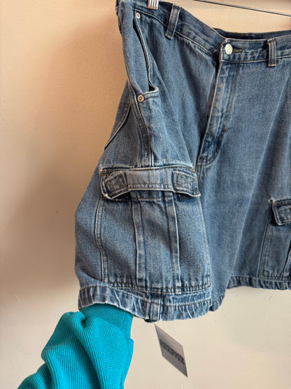 00s Faded Glory Denim Cargo Shorts (36)