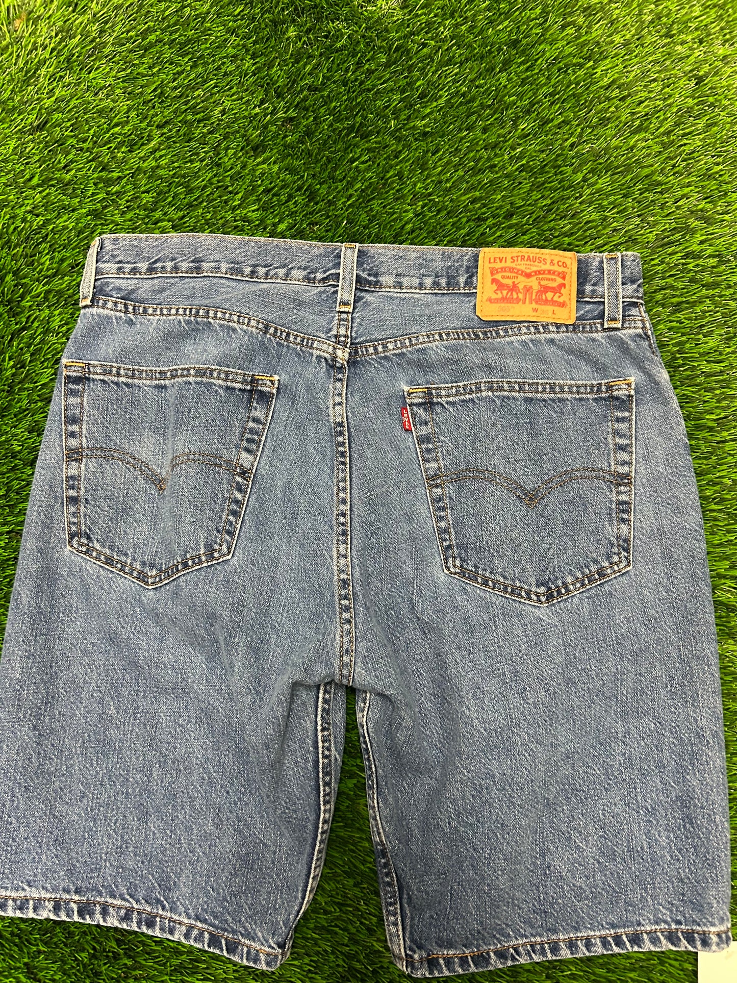 Levi's 505 Blue Jean Shorts (36)