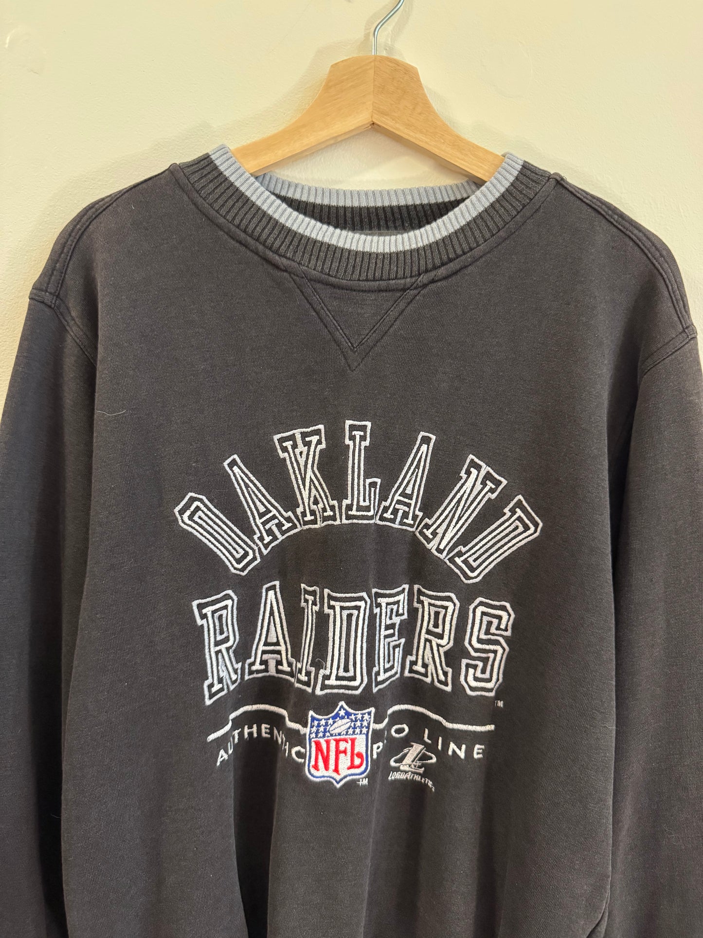 90s Oakland Raiders Vintage Logo Athletic Faded Crewneck (M)