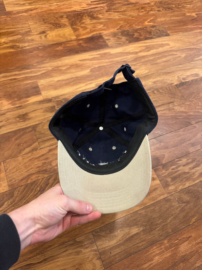 00s Nike Golf Essential Hat (OS)