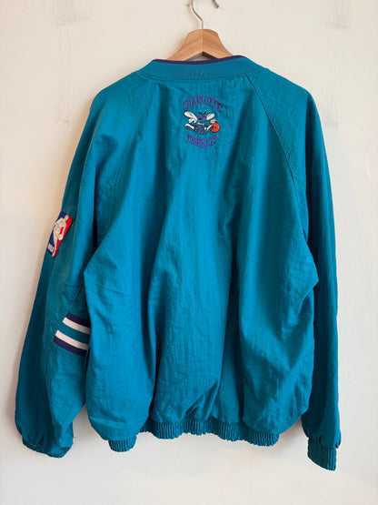 90s Charlotte Hornets Pro Player Embroidered Spell Out Windbreaker (L)