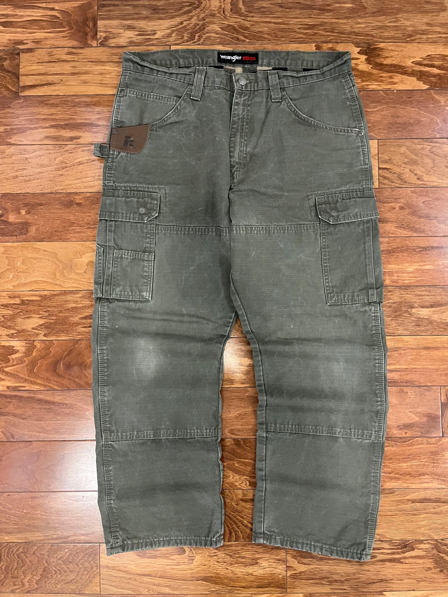 00s Wrangler Riggs Flannel Lined Pants (38 x30)