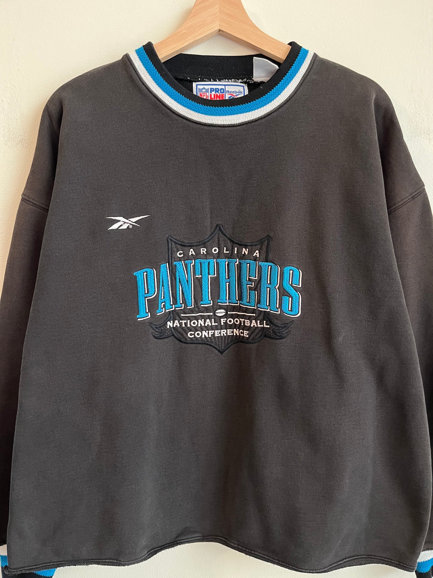 90s Carolina Panthers Reebok Pro Line Cropped Crewneck (L)