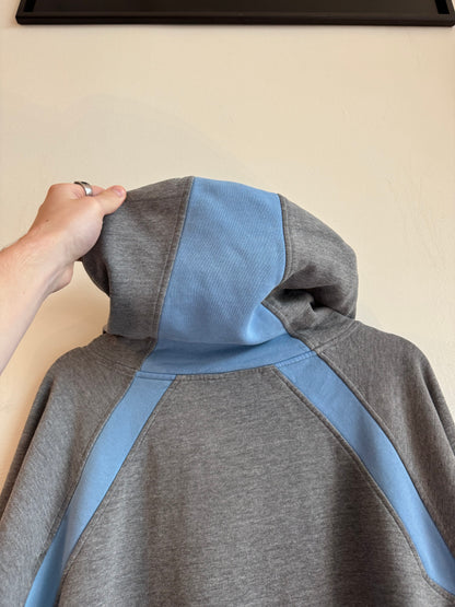00s UNC Center Swoosh Two Toned Vintage Nike Hoodie (XXL)