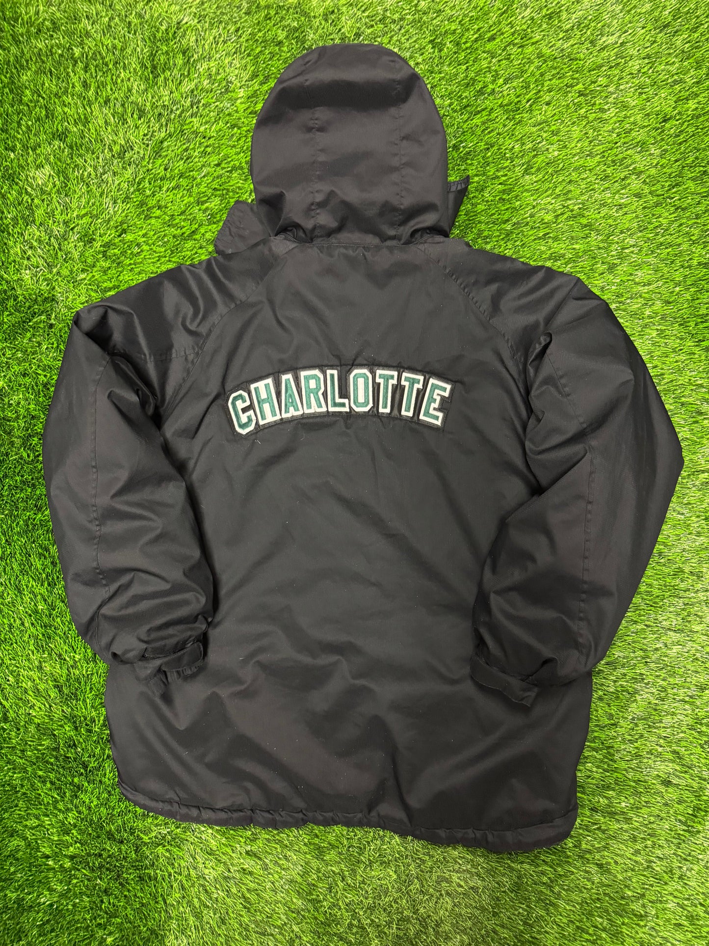 00s University of North Carolina at Charlotte (UNCC) Vintage Nike Team Issued Jacket (L)