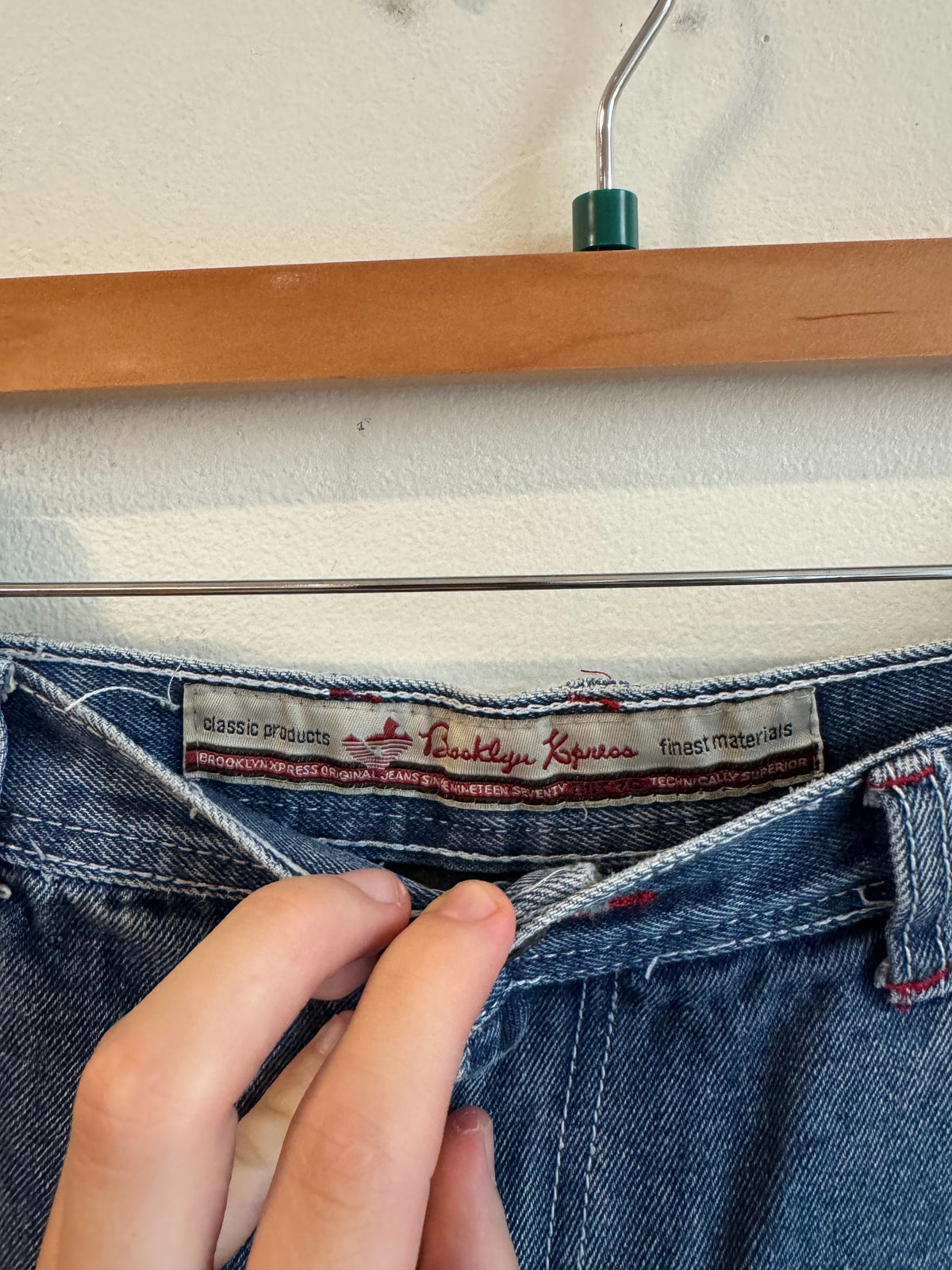 00s Brooklyn  Baggy Red Back Pocket (34)