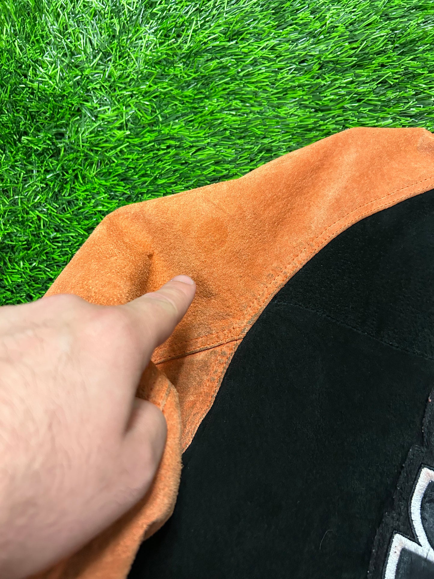 00s Philadelphia Flyers Vintage Suede Stained NHL Jacket (L)