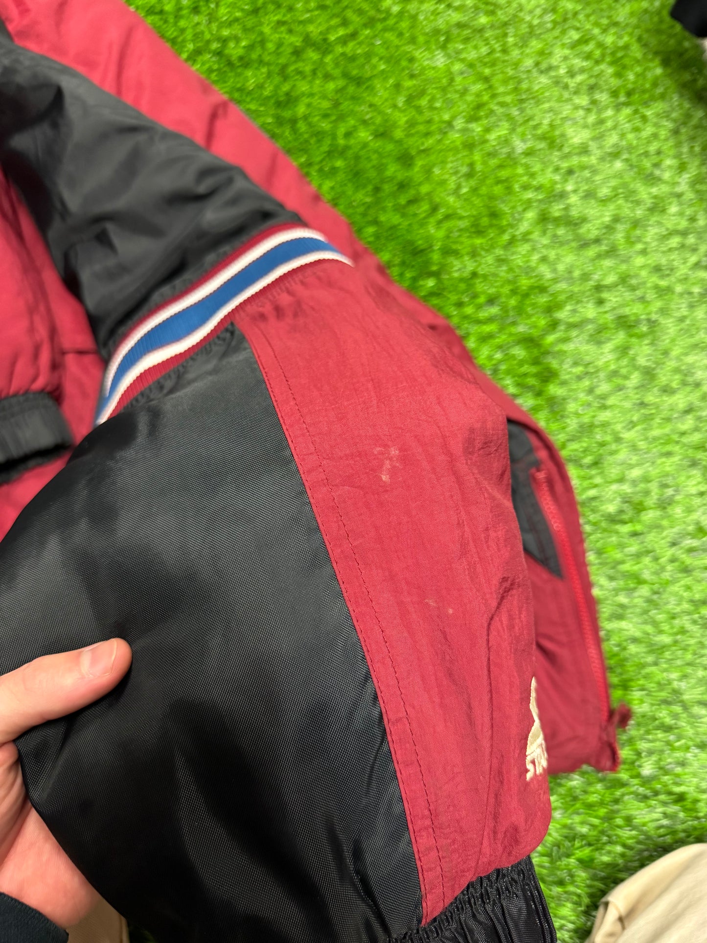 90s Colorado Avalanche Vintage NHL Starter Puffer Jacket (XL)